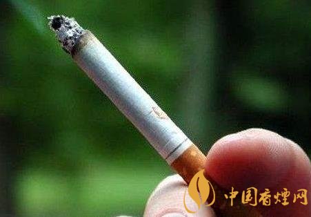 吸烟的六个常见危害分析 戒烟已经刻不容缓