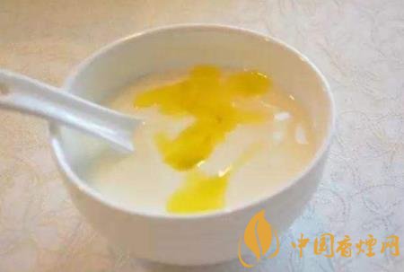 吃什么食物可以帮助戒烟 戒烟期间吃这些食物最好！