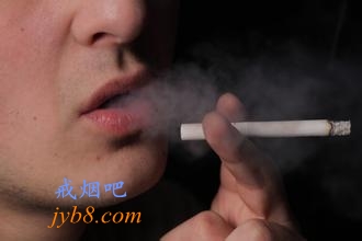 过半吸烟者和前吸烟者可能患有未经诊断的肺部疾病