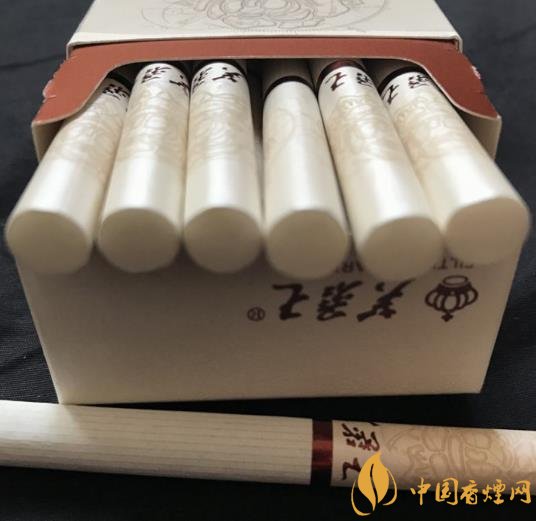 芙蓉王硬天源独家价格及口感分析 品一款盛世好烟！